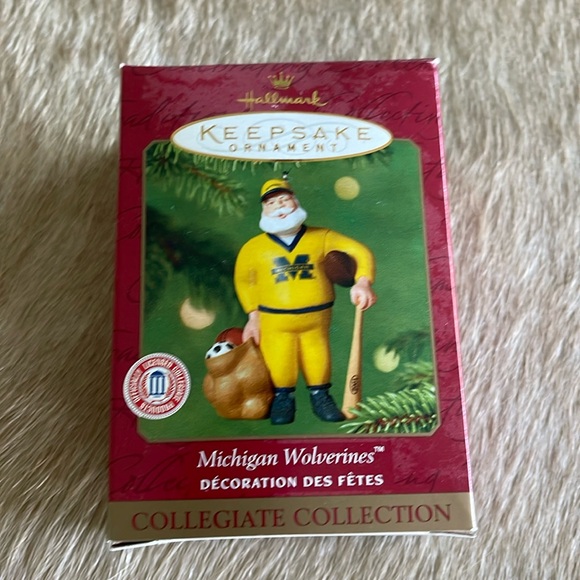 NIB University of Michigan Wolverines Ornament - Picture 1 of 7